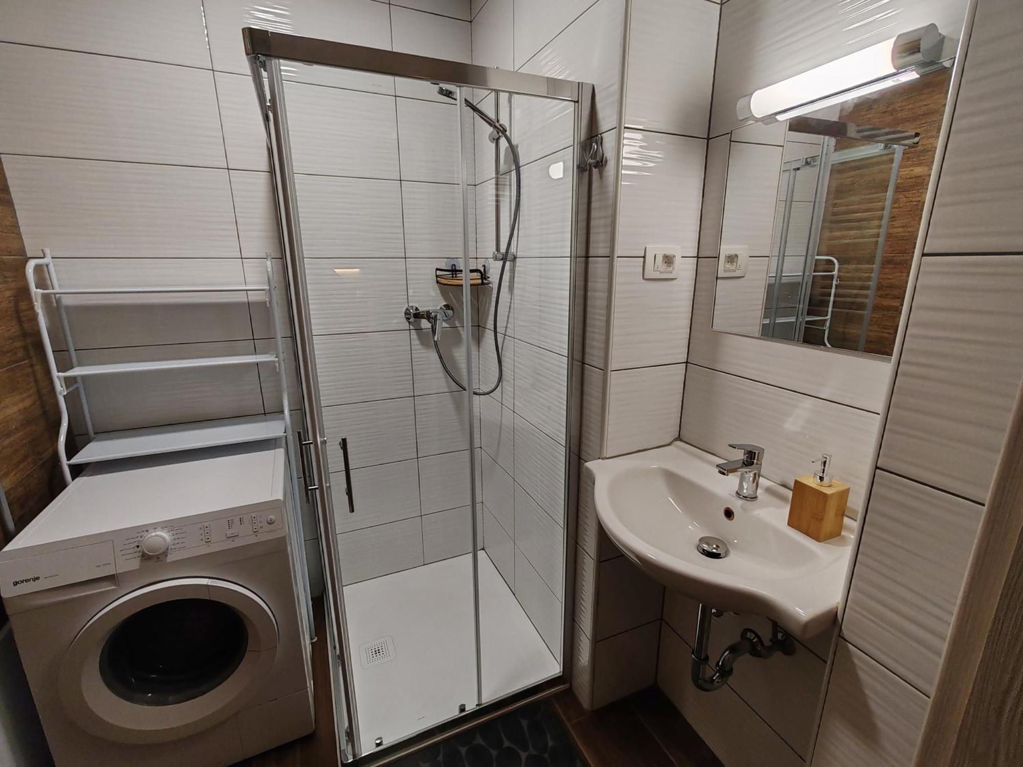 Malivojevic Apartment Zirovnica